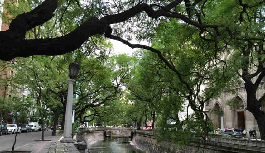 Along the canal. Còrdoba. Argentina